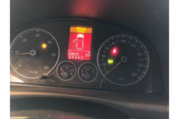 VOLKSWAGEN TOURAN (1T2) Advance