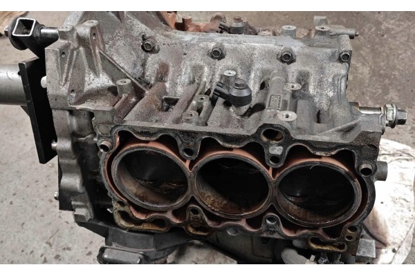 Shortblock engine 3 0 H6 EZ30 Subaru Tribeca 2006 Engine type gasoline powered