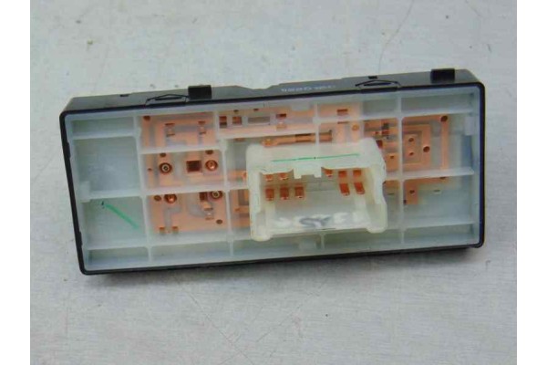  MANDO ELEVALUNAS DELANTERO DERECHO NISSAN MICRA (K14) Acenta 2019 178367 NISSAN - 1