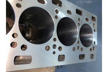 ENGINE BLOCK 2 5 CDTI DTI G9U OPEL VIVARO 2001 10r 100 150HP denomination Part manufacturer Renault OE