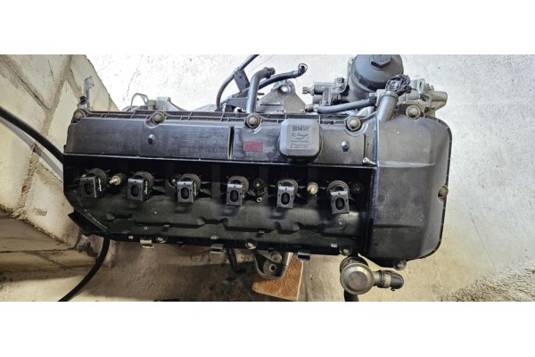 Engine bare post BMW E39 E46 E60 E61 M54b22 2 2i 170km 226s1 Part manufacturer BMW OE