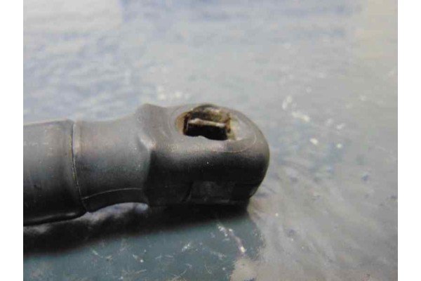 13182537 AMORTIGUADORES MALETERO / PORTON OPEL CORSA D