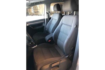 VOLKSWAGEN TOURAN (1T2) Advance