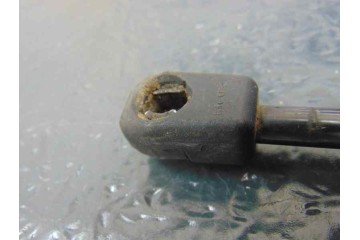 13182537 AMORTIGUADORES MALETERO / PORTON OPEL CORSA D