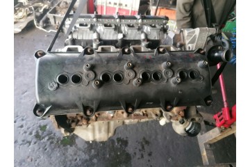 JEEP COMMANDER 07r 5 7 V8 240kW ENGINE EZB BARE 182 thousand km Part manufacturer Jeep OE