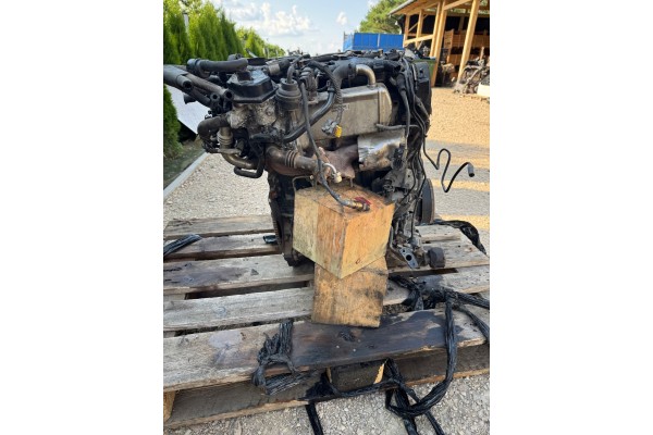 ENGINE COMPLETE AUDI A4 B8 A5 8T A6 C7 ENGINE 2 0TDI CGL CGLC WAWA Catalog number of the part CGL CGLC