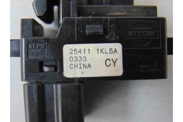 254111KL5A MANDO ELEVALUNAS TRASERO DERECHO NISSAN JUKE (F15E) Acenta 2013 254111KL5A 180645 NISSAN - 2