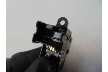 254111KL5A MANDO ELEVALUNAS TRASERO IZQUIERDO NISSAN JUKE (F15E) Acenta 2013 254111KL5A 180646 NISSAN - 2