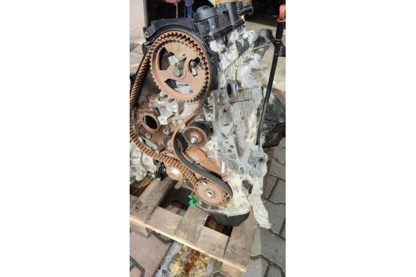 Motor Peugeot 308 II T9 1.6eHdi BH01 10JBGY