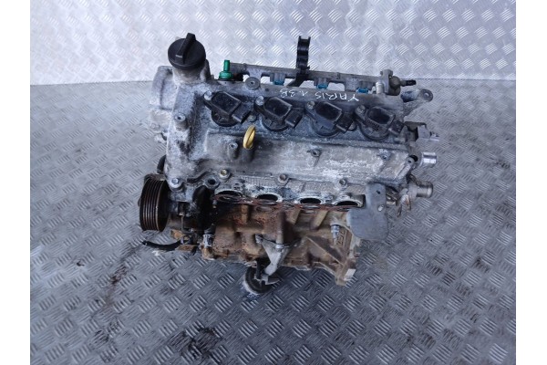 Motor TOYOTA YARIS II 2SZ 1.3 VVTI 2006
