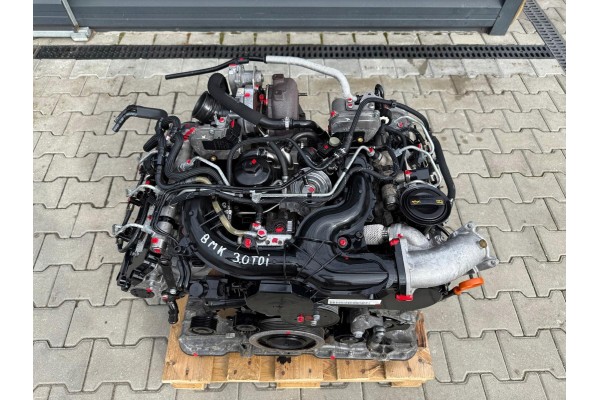 ENGINE BMK AUDI A8 D3 VW PHAETON 3 0 TDI 150000km COMPLETE Catalog number of the part SILNIK BMK AUDI A8 D3 VW PHAETON 3 0 TDI 1