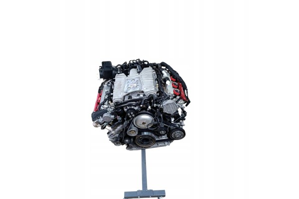 Audi Q7 4M 2018 Front Engine