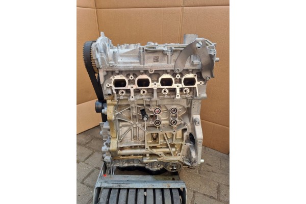 Volkswagen Tiguan Allspace 2024 Front Engine