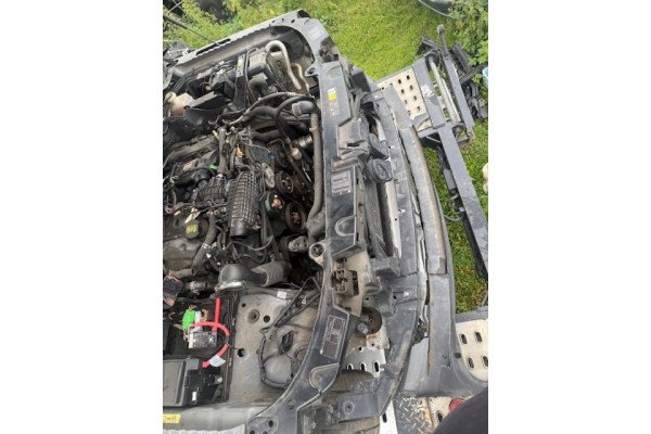 ENGINE 3 0 D LAND ROVER DISCOVERY IV EUROPA OR PAINT CODE 907 Catalog number of the part SILNIK 3 0 DIESEL LAND ROVER DISCOVERY 