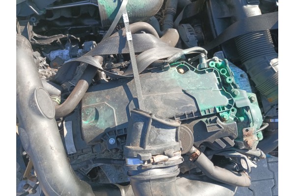 Renault Master III 2 3 dci engine post M9T870 efficient buzz