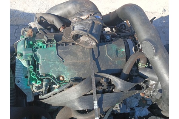 Renault Master III 2 3 dci engine post M9T870 efficient buzz Engine type diesel