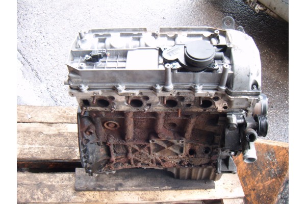 MERCEDES VITO W639 03 2 2 CDI OM646 ENGINE BLOCK POST Part manufacturer Mercedes Benz OE