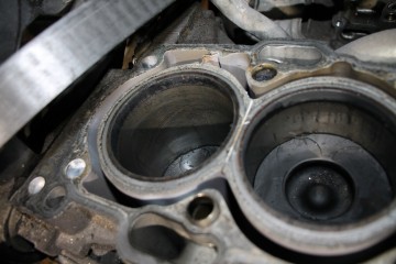 Bloque Inferior de Motor para Volvo V70 S80 XC70 XC60 D5244T4 D5244T5
