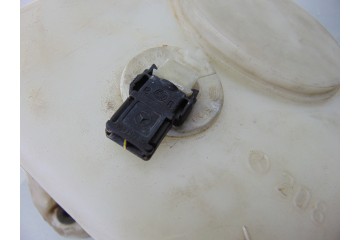 2088690020 DEPOSITO LIMPIA MERCEDES-BENZ CLK (BM 208) COUPE 230 Compressor (208.347) 1999 2088690020 189620 MERCEDES-BENZ - 1