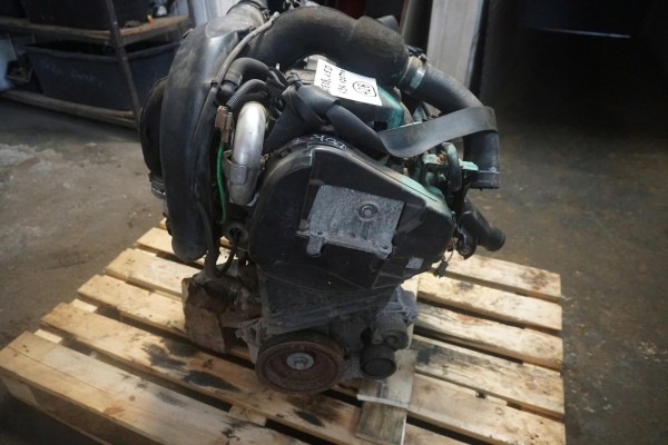 NISSAN NOTE E11 ENGINE 1 5 Dci k9k INJECTOR BLOCK 2008year Part manufacturer Nissan OE