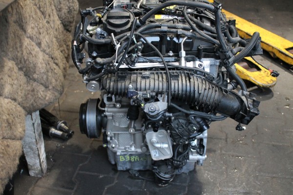 ENGINE COMPLETE BMW X1 MINI B38A15P Catalog number of the part B38A15P