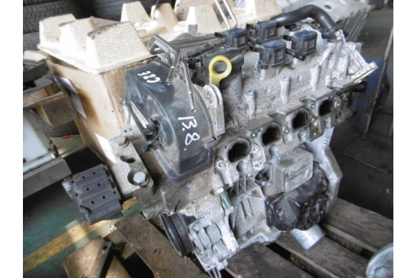 VW PASSAT B8 PETROL ENGINE 1 4TSI CZE 04E103023DA