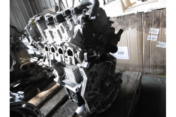 Motor de gasolina VW Passat B8 1.4 TSI CZE 04E103023DA