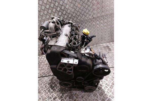 ENGINE WITH FUEL SYSTEM RENAULT LAGOON II 1 9DCI F9Q 88KW Engine type diesel