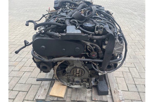 Jaguar XF XJ Range Rover 2 7 TDV6 engine COMPLETE Engine type diesel