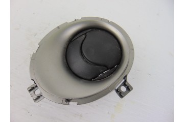 687601KE0A REJILLA AIREADORA NISSAN JUKE (F15E)