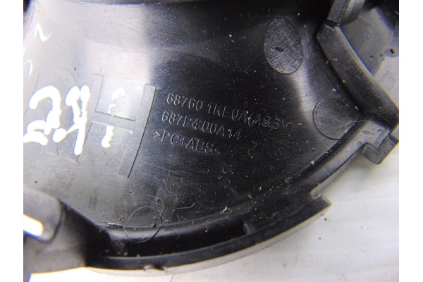 687601KE0A REJILLA AIREADORA NISSAN JUKE (F15E)