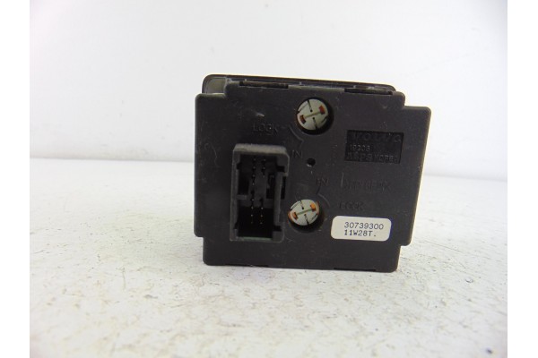 30739300  MANDO LUCES VOLVO V50 FAMILIAR D4 Kinetic 2011 30739300 197375 VOLVO - 1