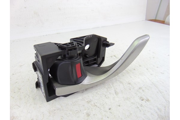  MANETA INTERIOR DELANTERA IZQUIERDA MAZDA 3 BERLINA / SEDÁN (BM/BN) Luxury 2014 201079 MAZDA - 2