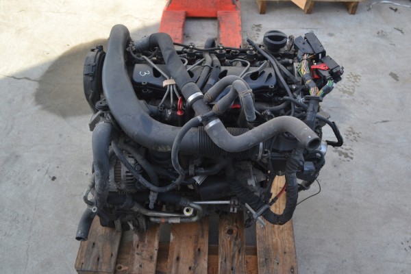 COMPLETE MOTOR Volvo 2 4 D5 121 thousand D5244T8 Engine type diesel