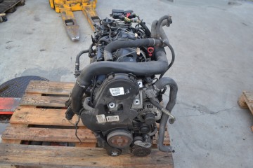 COMPLETE MOTOR Volvo 2 4 D5 121 thousand D5244T8 Catalog number of substitutes Lapa w rozrzadzie