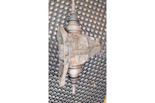 MERCEDES W639 VITO BRIDGE DYFER A6393510208 Car type passenger cars