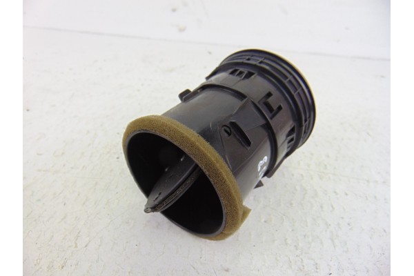 68760JD10A REJILLA AIREADORA NISSAN QASHQAI (J10) Acenta 2010 68760JD10A 198413 NISSAN - 1