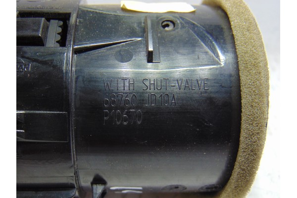 68760JD10A REJILLA AIREADORA NISSAN QASHQAI (J10) Acenta 2010 68760JD10A 198413 NISSAN - 2