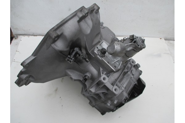 Caja de Cambios Manual 5 Velocidades OPEL ASTRA J CORSA E MERIVA B 1.4