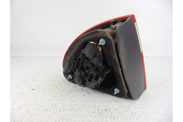 PILOTO TRASERO DERECHO SEAT LEON (1M1)