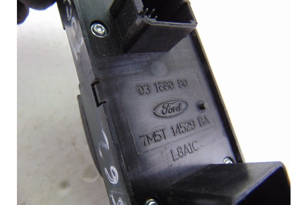 7M5T14529BA MANDO ELEVALUNAS DELANTERO IZQUIERDO FORD FOCUS BERLINA (CB4) Trend 2009 7M5T14529BA 197562 FORD - 4