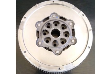 LUK DUAL MASS WHEEL MITSUBISHI LANCER GRANDIS 2 0 DI D 05 Wheel type dual mass flywheel