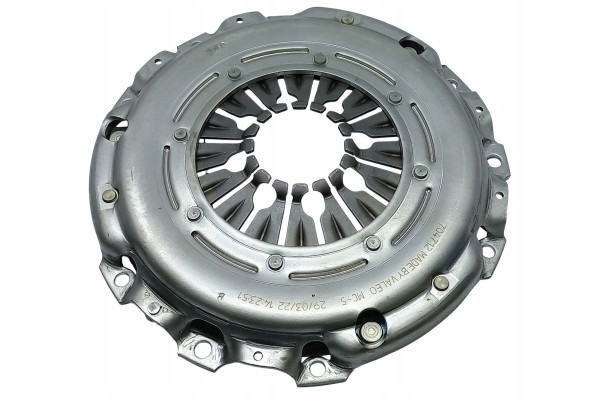 CLUTCH TWO MASS WHEEL VALEO BMW 1 E81 E87 E82 E88 3 E90 E91 X1 E84 Quality of parts according to GVO Q original with factory log