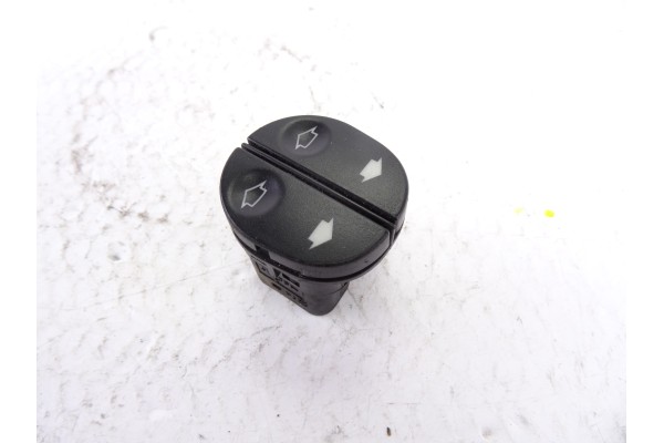 MANDO ELEVALUNAS DELANTERO IZQUIERDO FORD FIESTA (CBK)