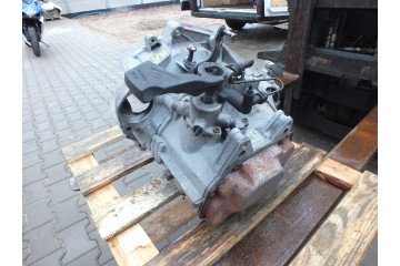 VW GOLF V TOURAN A3 8P 1 6 8V GEARBOX LVN Transmission type manual