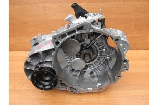 VW AUDI SKODA 2 0 TDI TRANSMISSION PFL 12 16r START STOP Car type cargo vans passenger cars