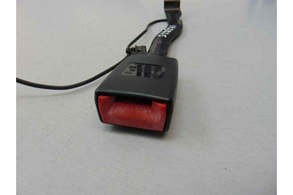 5P0857756F NO IDENTIFICADO SEAT LEON (1P1) Comfort Limited 5P0857756F 183825 SEAT - 3