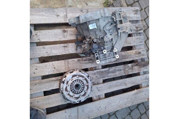 HYUNDAI TUCSON III 15 18 KIA SPORTAGE IV 16 18 1 7 CRDI 2WD E6 CHEST