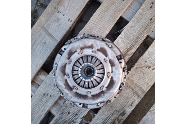 HYUNDAI TUCSON III 15 18 KIA SPORTAGE IV 16 18 1 7 CRDI 2WD E6 CHEST Part manufacturer Hyundai OE