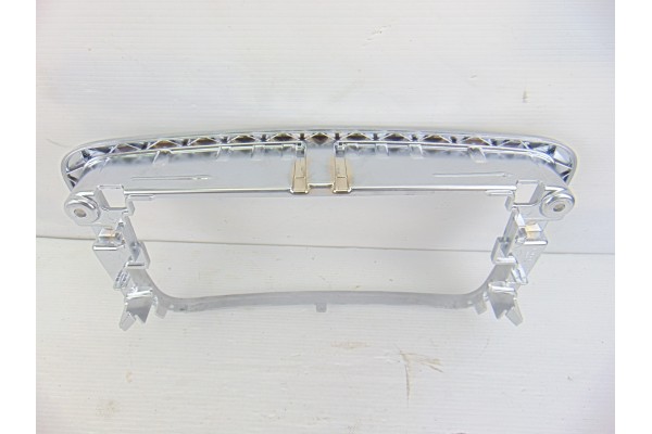 A1766890018 MOLDURAS DELANTERAS MERCEDES-BENZ CLASE A (BM 176)